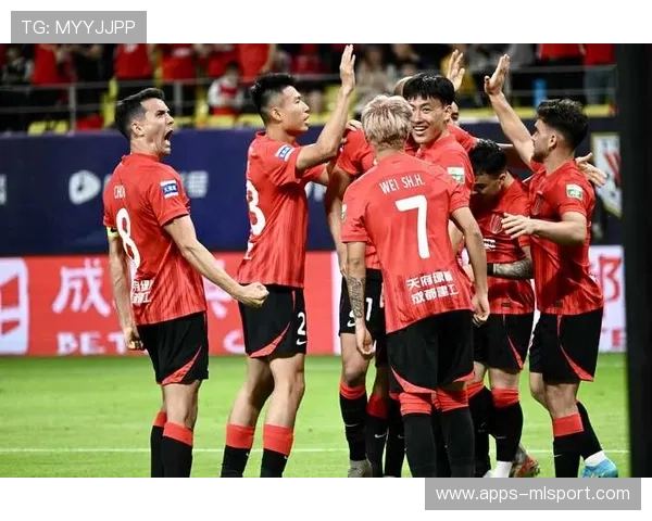 成都蓉城无需罚分领跑第一集团，费利佩热身赛梅开二度锁定胜局